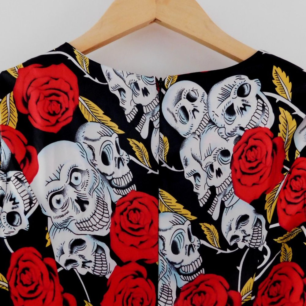 Retro Skull&Roses Dress - Picture 7 of 11